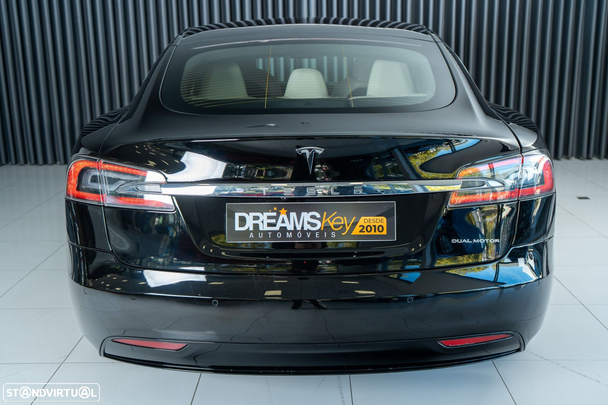 Tesla Model S Long Range - 2