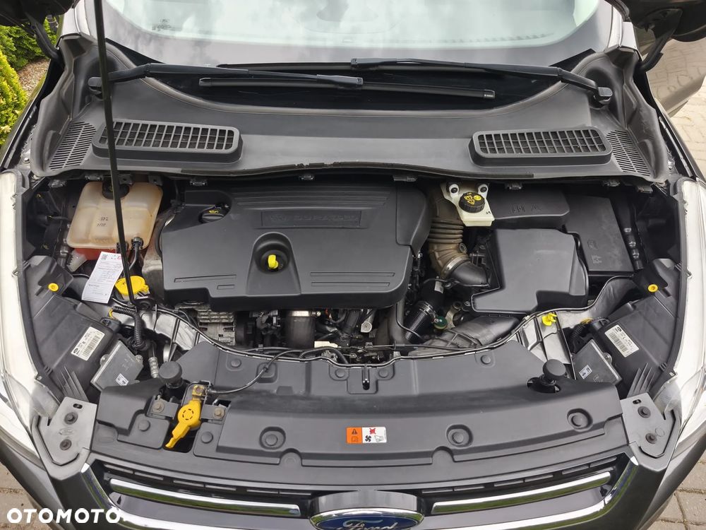 Ford Kuga 2.0 TDCi 2x4 Titanium - 29