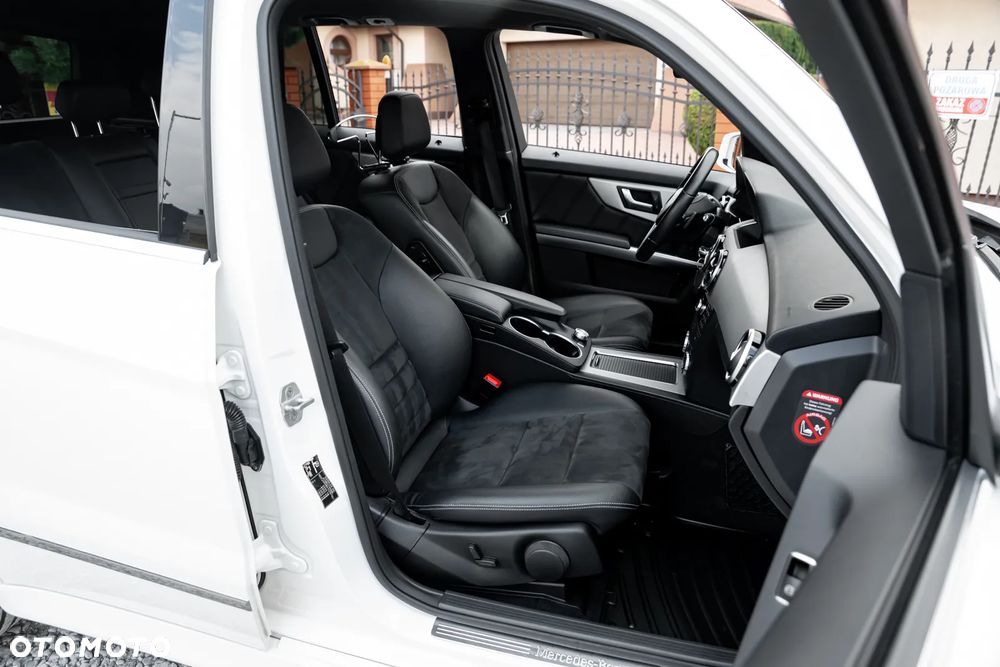 Mercedes-Benz GLK 220 CDI DPF 4Matic BlueEFFICIENCY 7G-TRONIC SPORT EDITION - 25