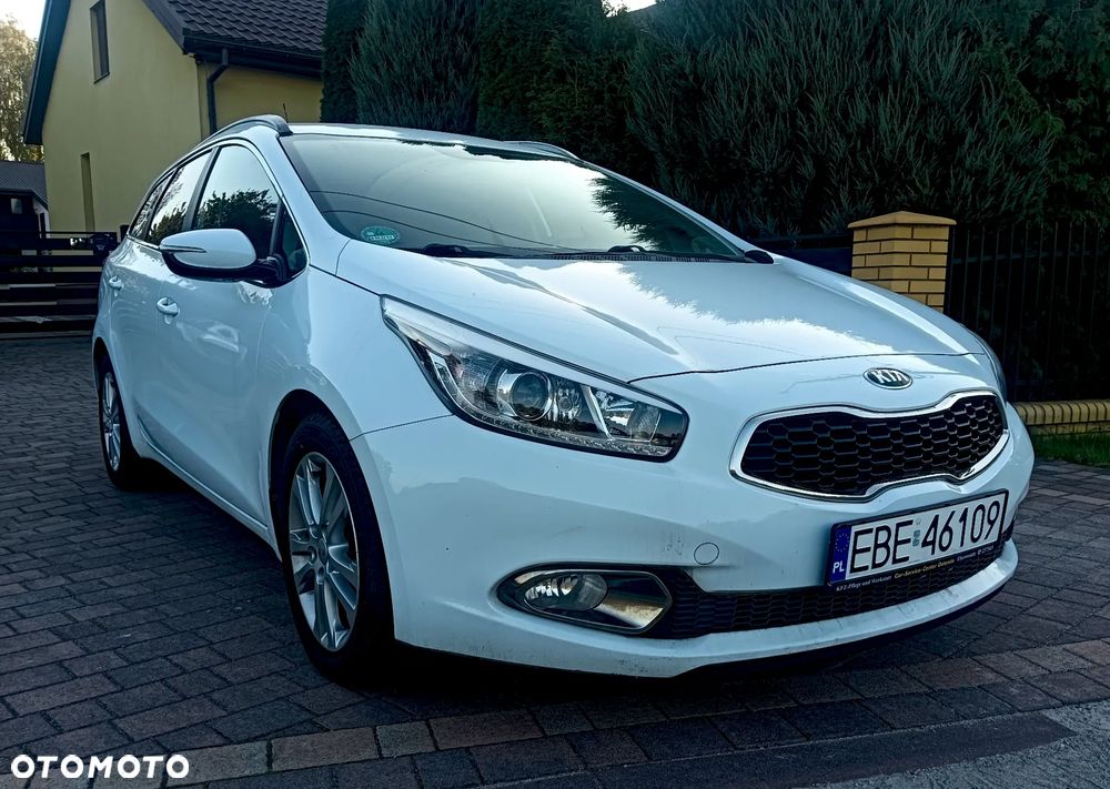 Kia Ceed 1.4 CRDi 90 SW Vision - 2