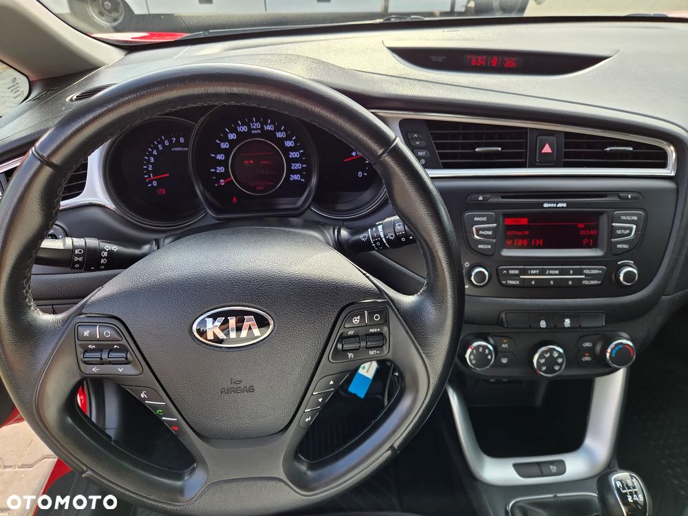 Kia Ceed 1.6 GDI L - 8