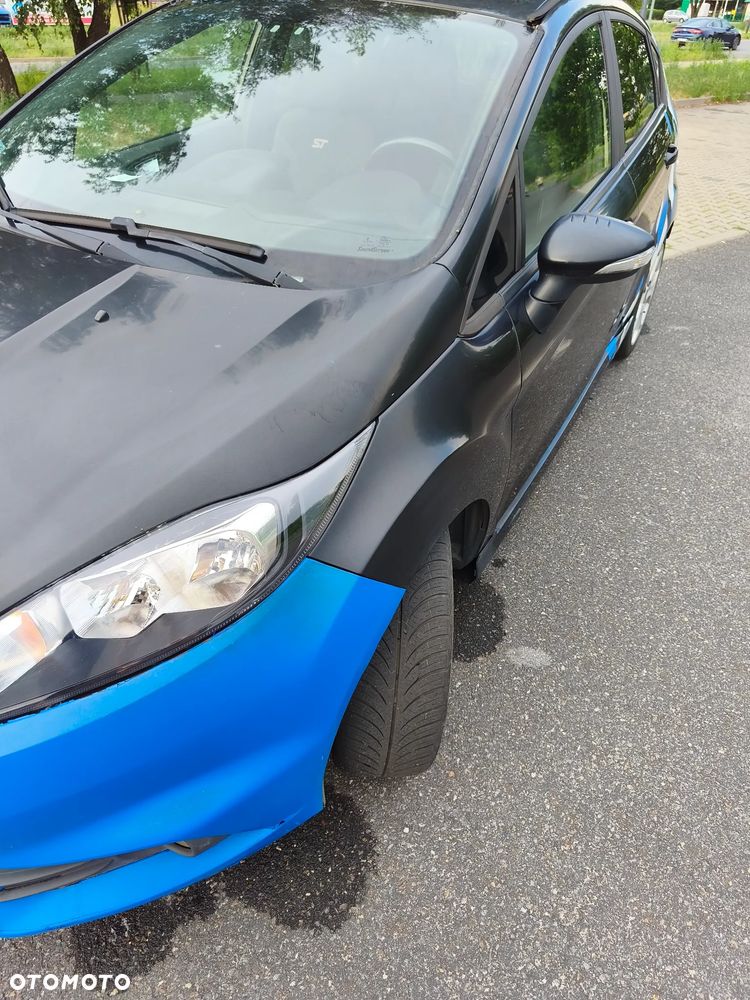 Ford Fiesta ST - 24