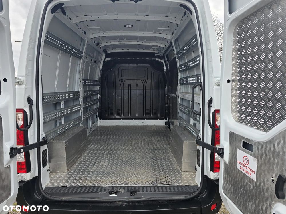 Renault Master L2H2 - 13