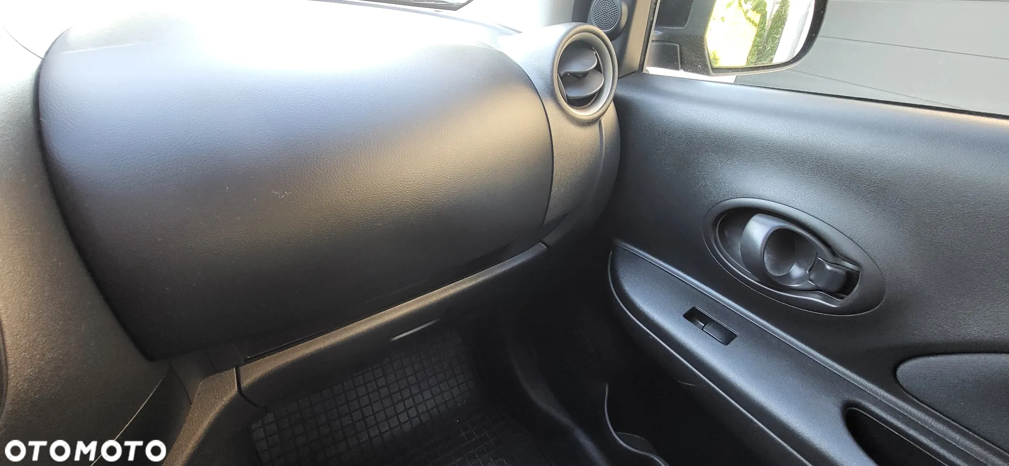 Nissan Micra - 13