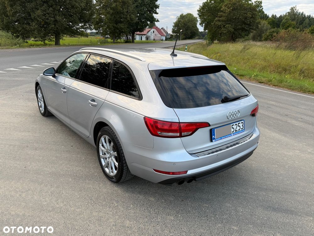 Audi A4 Avant 2.0 TDI S tronic - 33
