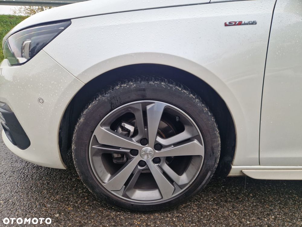 Peugeot 308 - 23