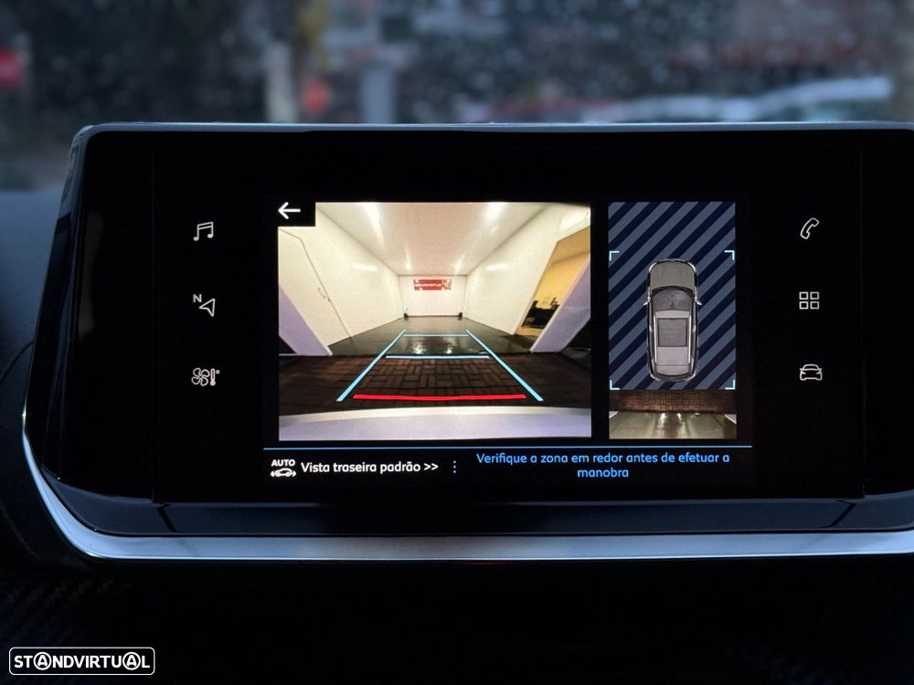 Peugeot 2008 1.5 BlueHDi Allure EAT8 - 33