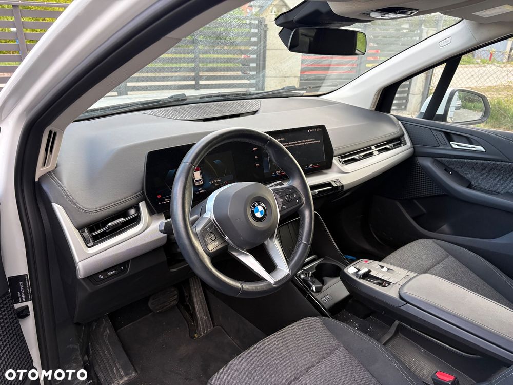 BMW Seria 2 218i - 7