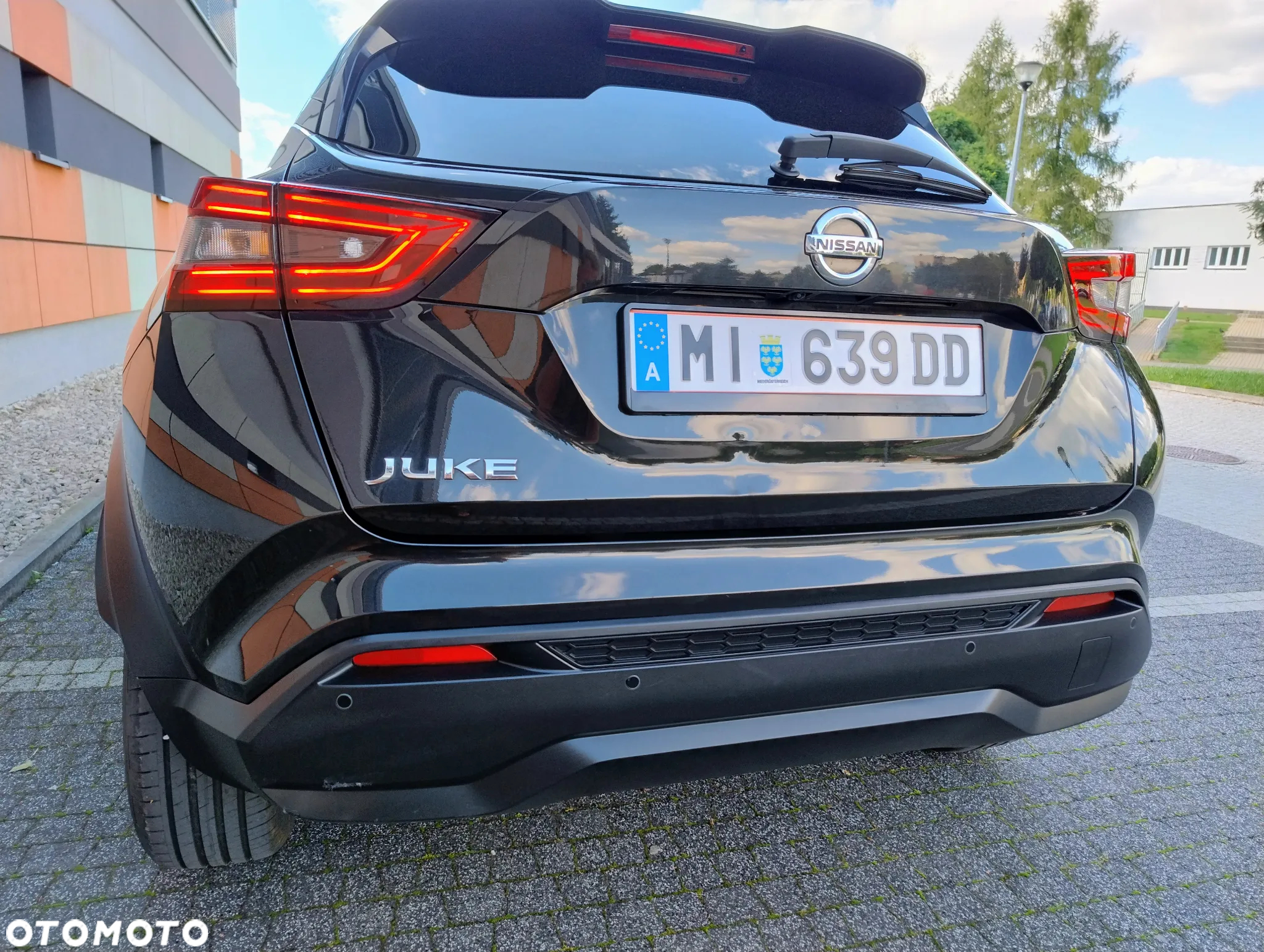 Nissan Juke 1.0 DIG-T Tekna - 32