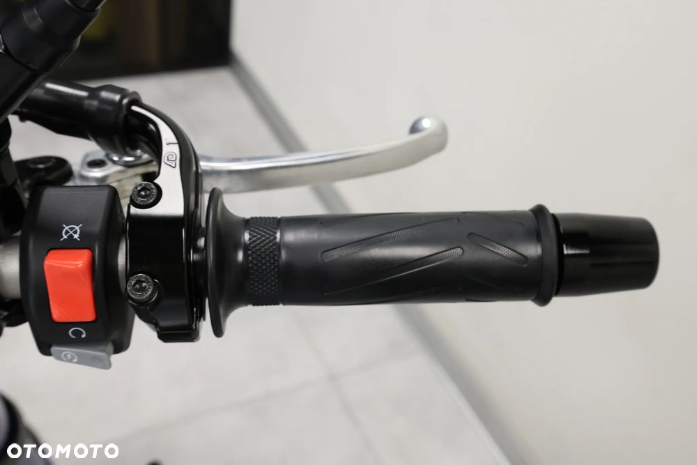 Yamaha FZ8 - 19