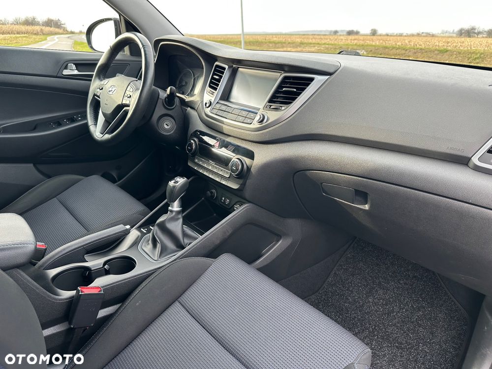 Hyundai Tucson blue 1.7 CRDi 2WD Passion - 8