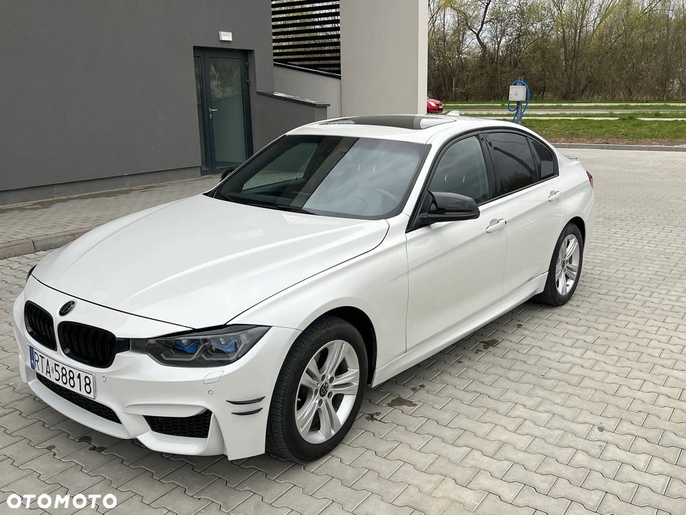 BMW Seria 3 330i Sport Line Shadow - 3