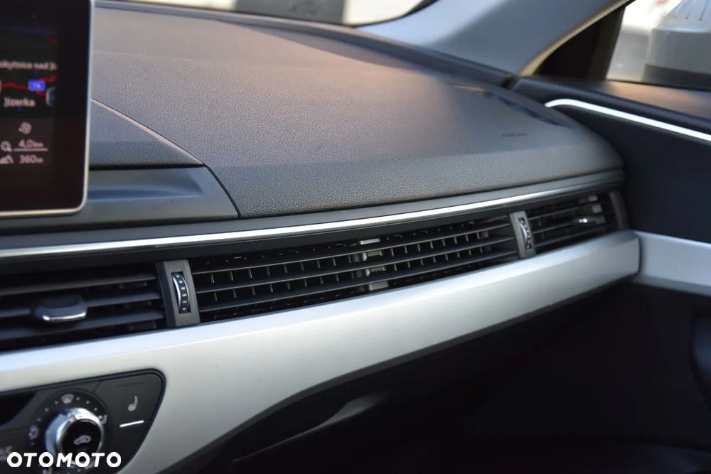 Audi A4 Avant 2.0 TDI S tronic - 31