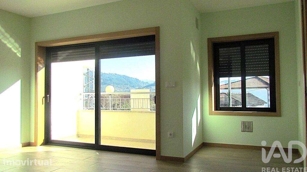 Casa / Villa T3 em Vale de 208,00 m2 - Grande imagem: 3/26