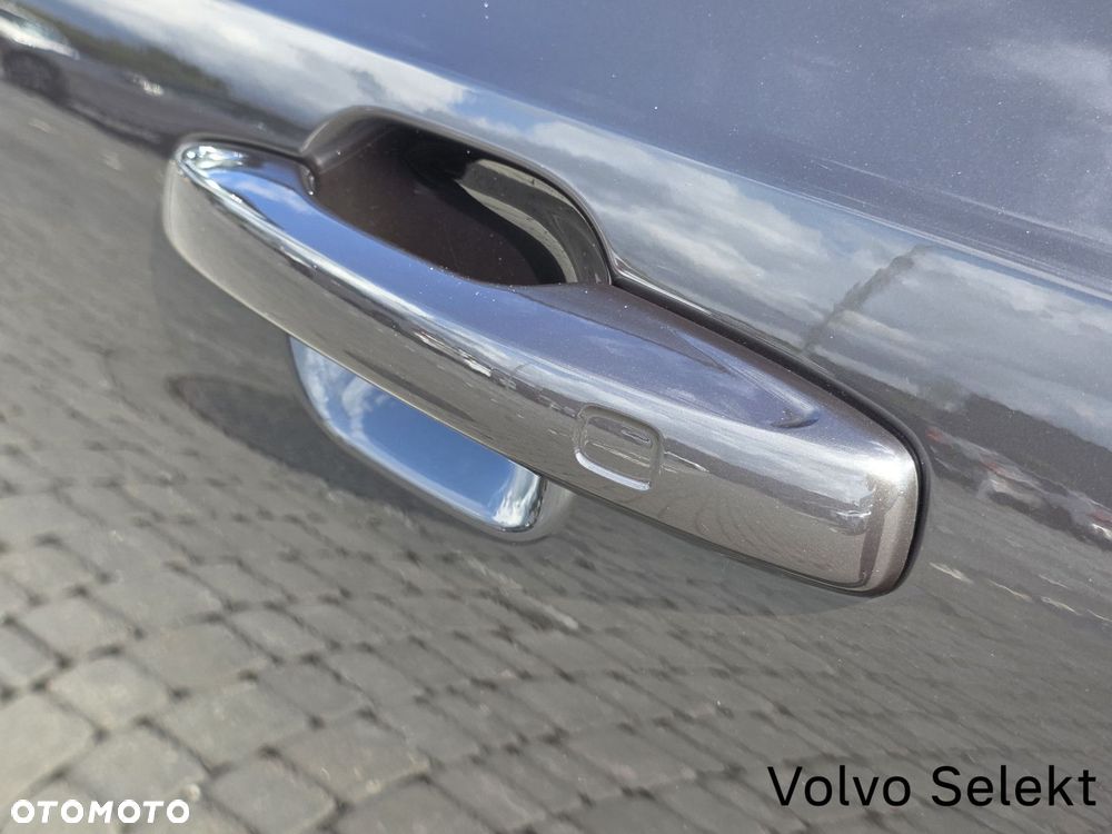 Volvo XC 90 - 35