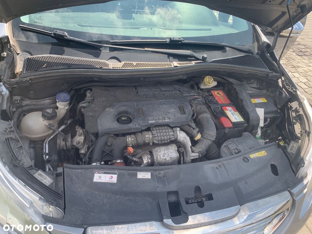 Peugeot 2008 e-HDi FAP 92 EGS6 STOP & START Allure - 8