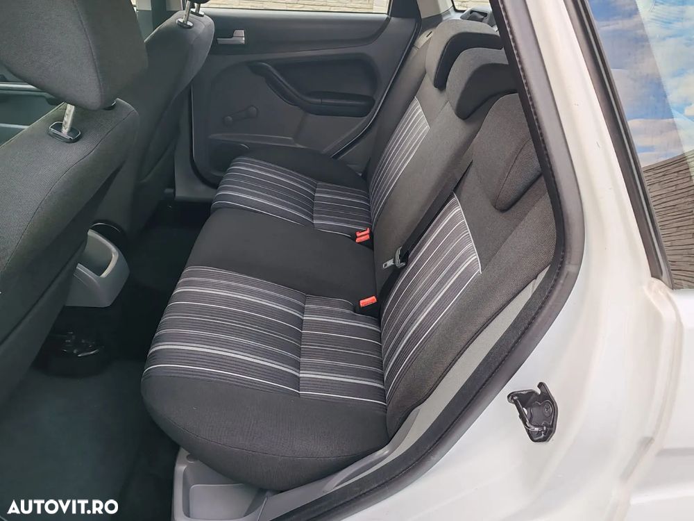 Ford Focus - 6
