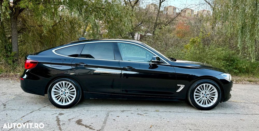 BMW Seria 3 320d GT xDrive AT - 17