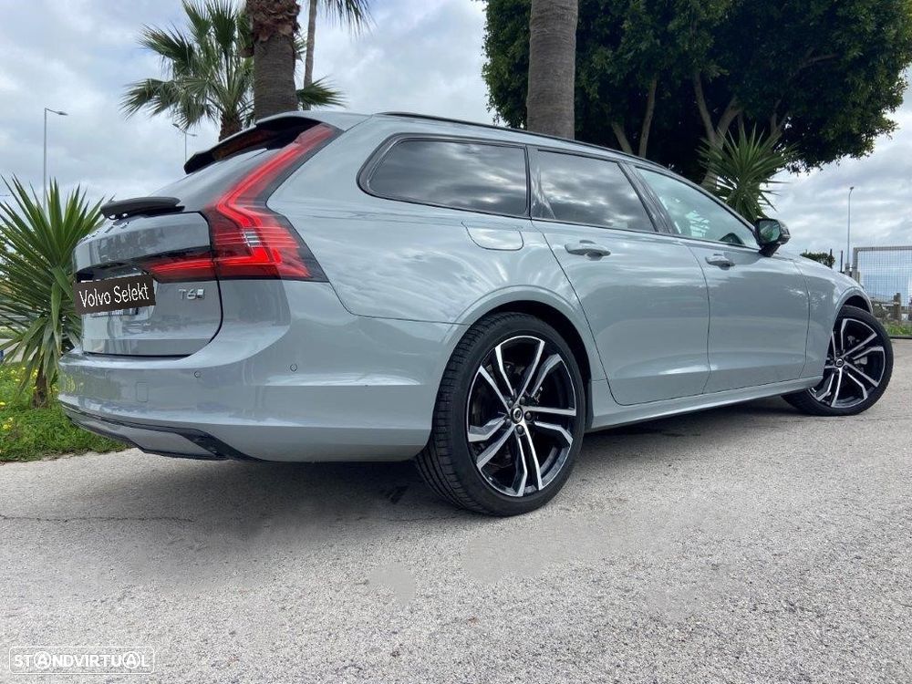 Volvo V90 2.0 T6 PHEV Plus Dark AWD - 29