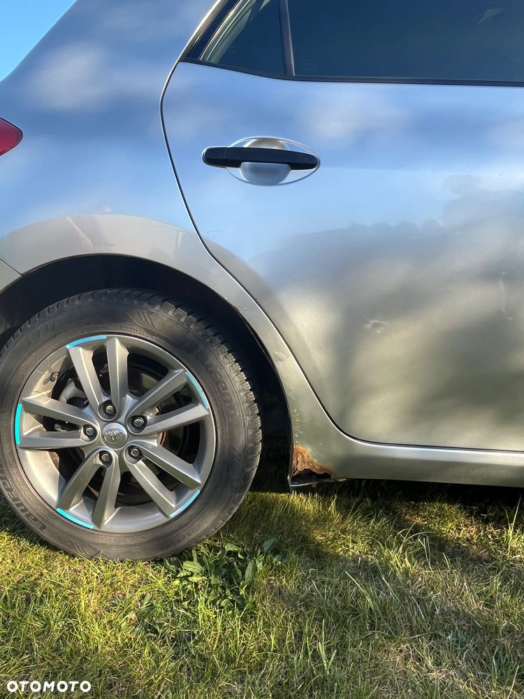 Toyota Auris 1.4 D-4D Luna - 11