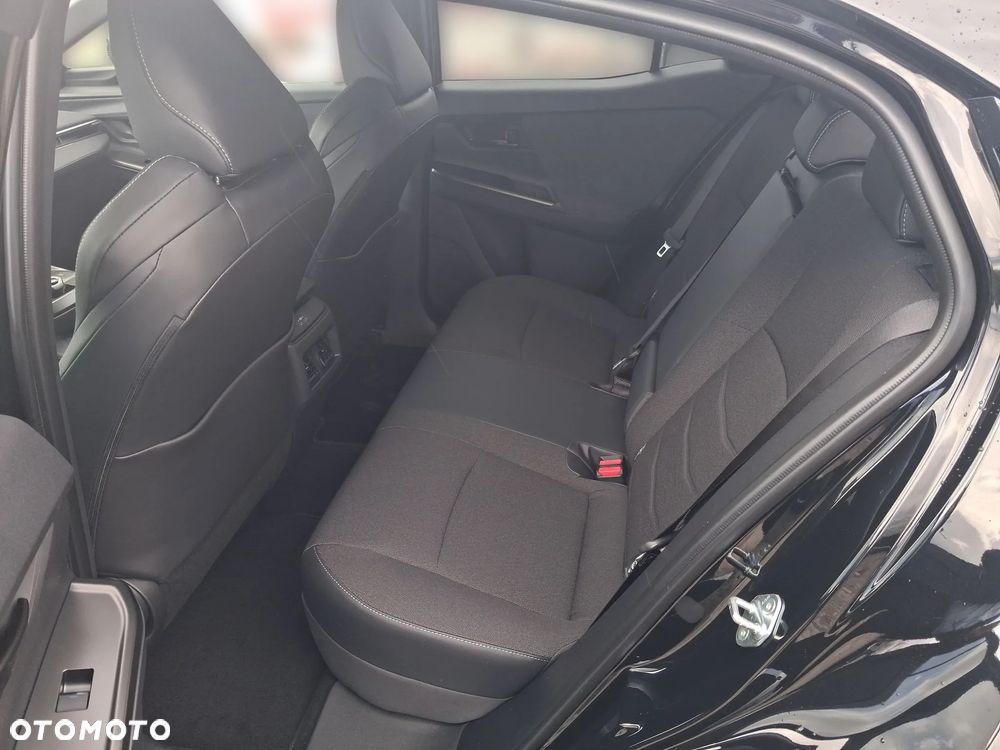 Toyota C-HR+ - 11