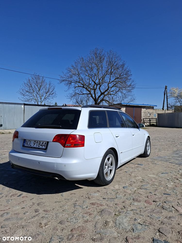 Audi A4 Avant - 4