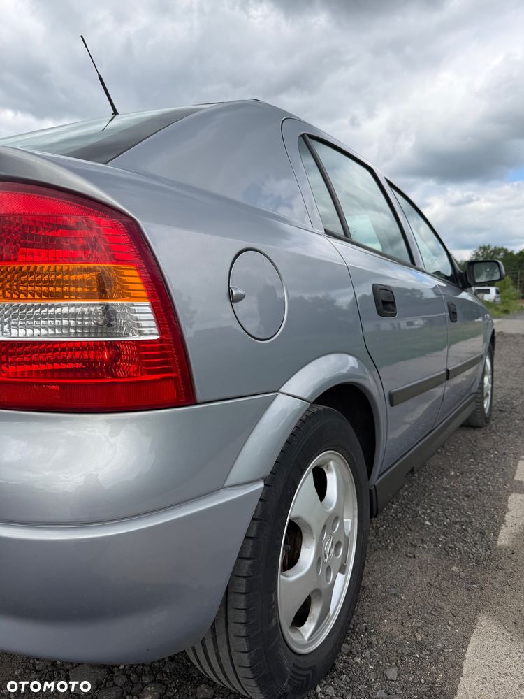 Opel Astra - 17