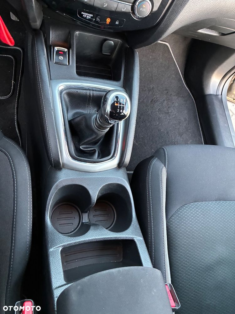 Nissan Qashqai 1.5 dCi Acenta EU6 - 9