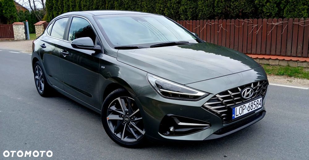 Hyundai i30 1.5 T-GDI 48V-Hybrid Intro - 3