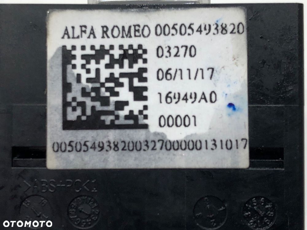 GNIAZDO PORT USB  ALFA ROMEO STELVIO (949_) 2016 - 2022 2.0 (949AXA2A) 206 kW [280 KM] benzyna 2016 - 5