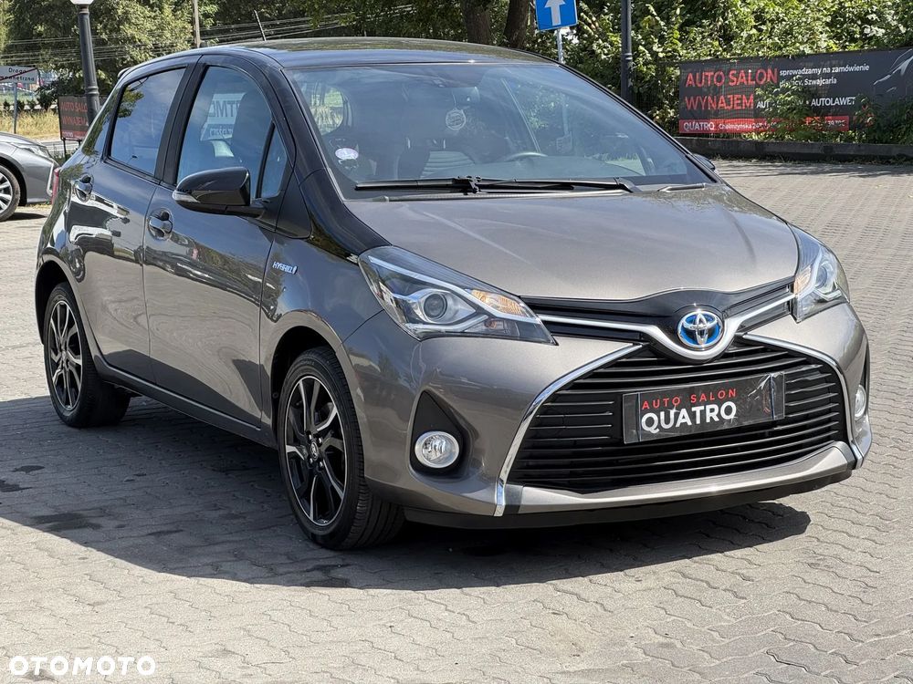 Toyota Yaris Hybrid 100 Selection Platinum - 6