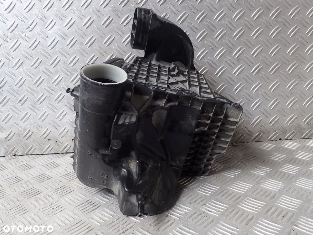 OBUDOWA FILTRA POWIETRZA MEGANE IV 1.6 165007121R