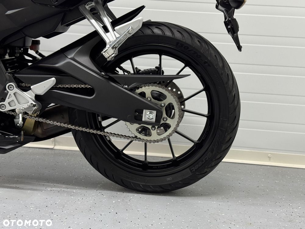 Yamaha MT - 16