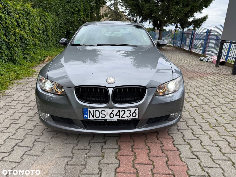 BMW Seria 3 325i - 3
