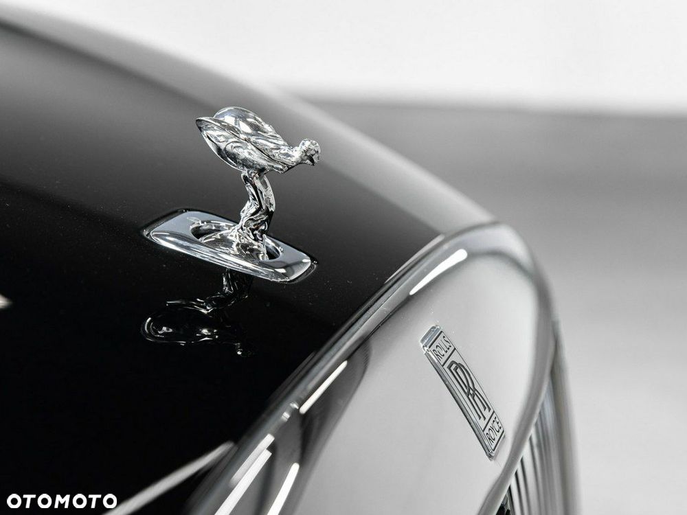 Rolls-Royce Spectre - 15