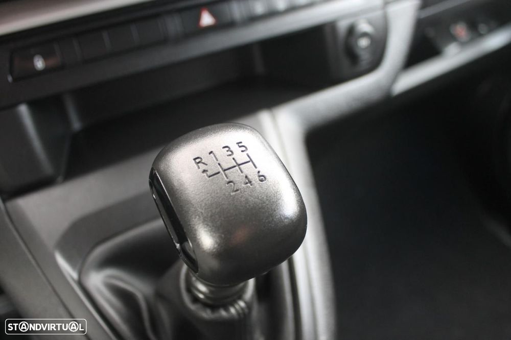 Toyota Proace Verso 1.5 D-4D L1 1.0T Comfort 9L - 19