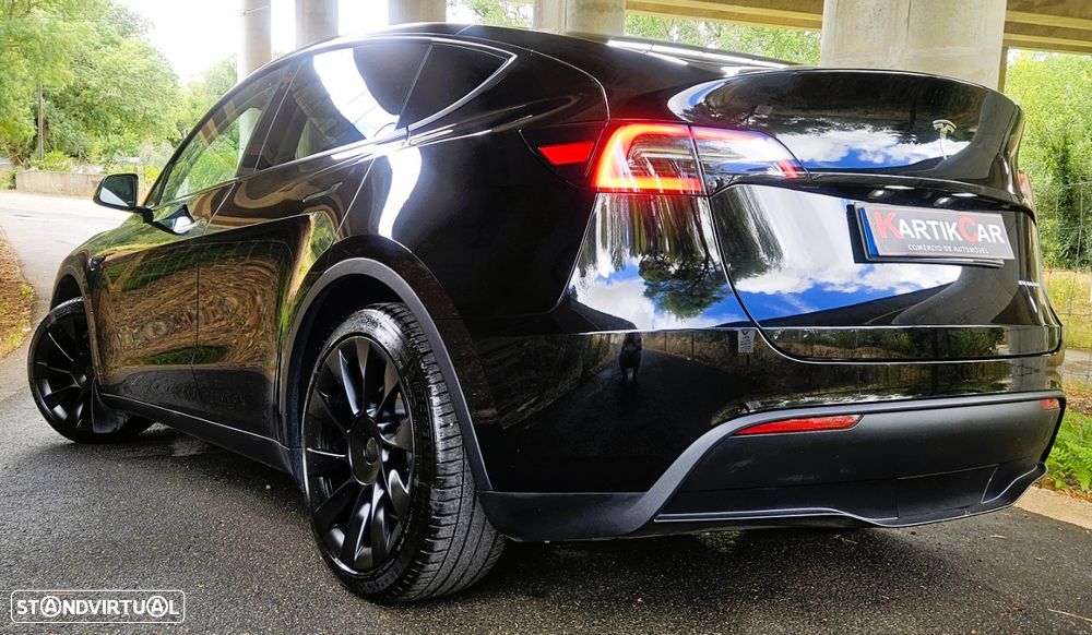 Tesla Model Y Long Range Dual Motor AWD - 7