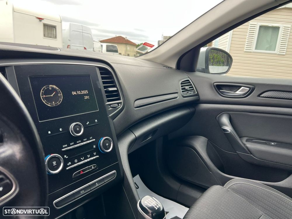 Renault Mégane 1.5 dCi Zen - 23