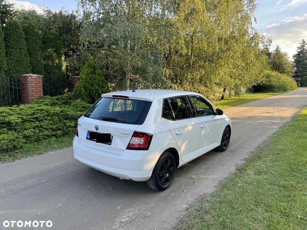 Skoda Fabia 1.0 Active - 4