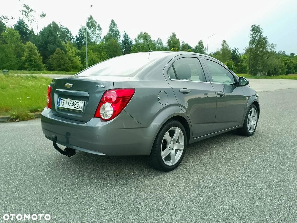 Chevrolet Aveo 1.4 16V LT - 34