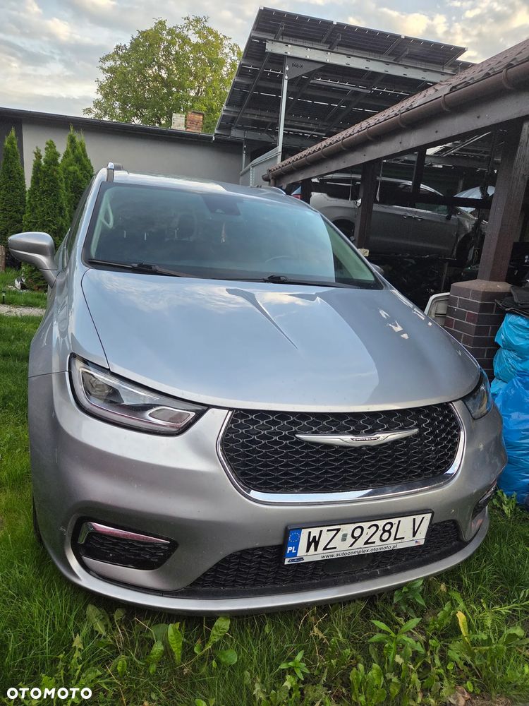 Chrysler Pacifica - 3