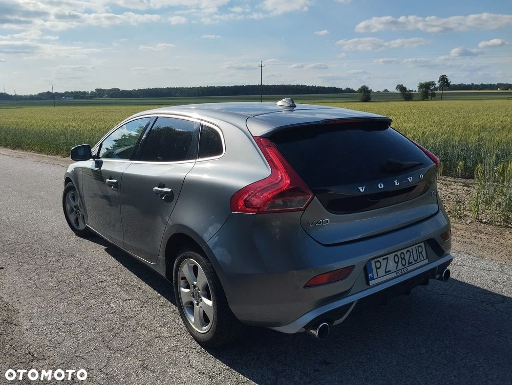 Volvo V40 D4 Drive-E R-Design Kinetic - 6