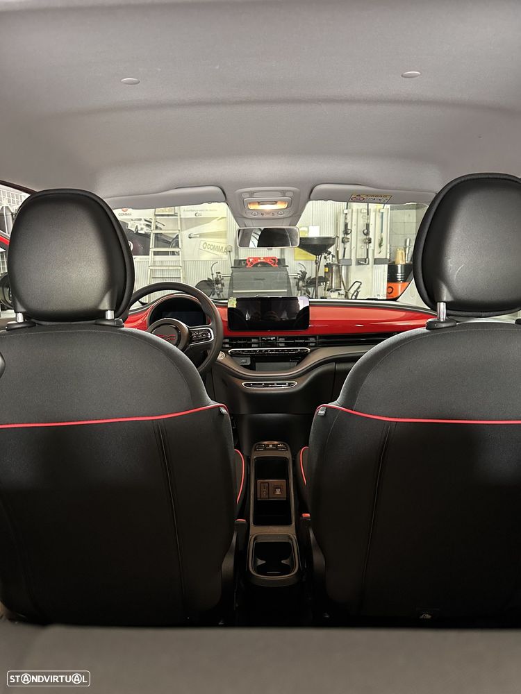 Fiat 500e 23,8kWh Red - 13