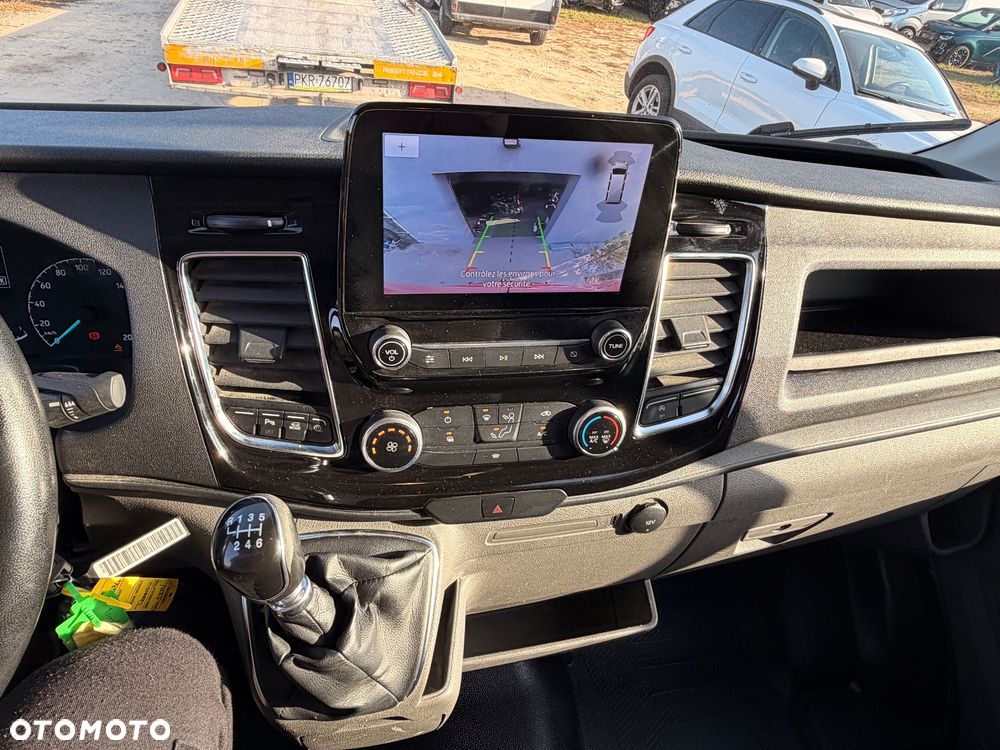 Ford Transit Limited - 19