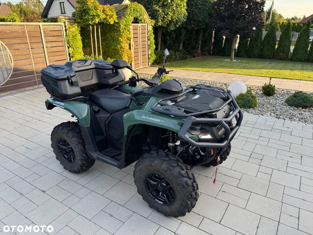 Can-Am Outlander - 1