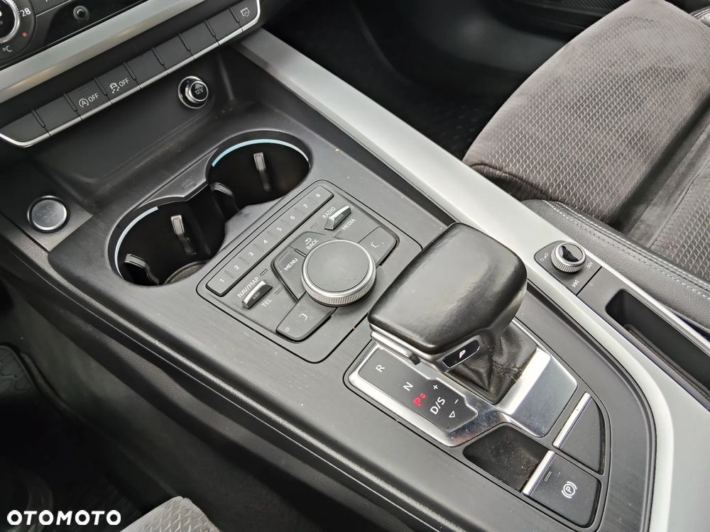 Audi A4 Avant 2.0 TDI S tronic - 33