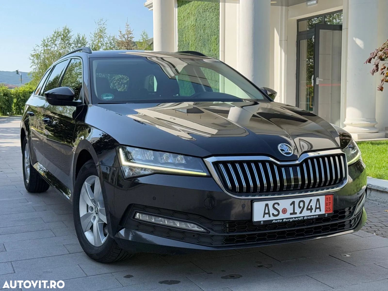 Skoda Superb 2.0 TDI DSG Ambition - 1