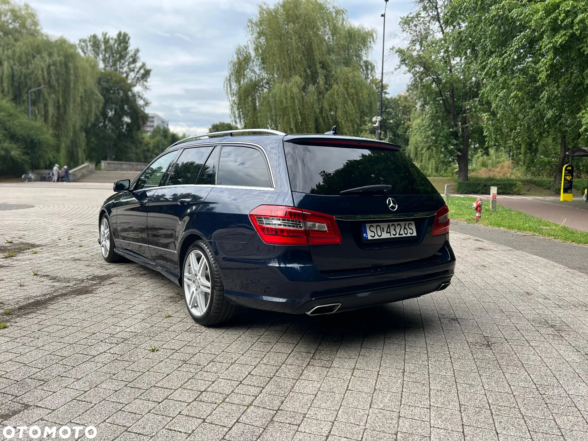 Mercedes-Benz Klasa E 350 T CDI DPF 4Matic BlueEFFICIENCY 7G-TRONIC Avantgarde - 28