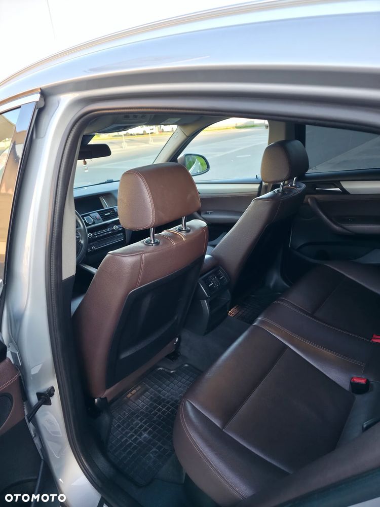 BMW X4 xDrive20d xLine - 12