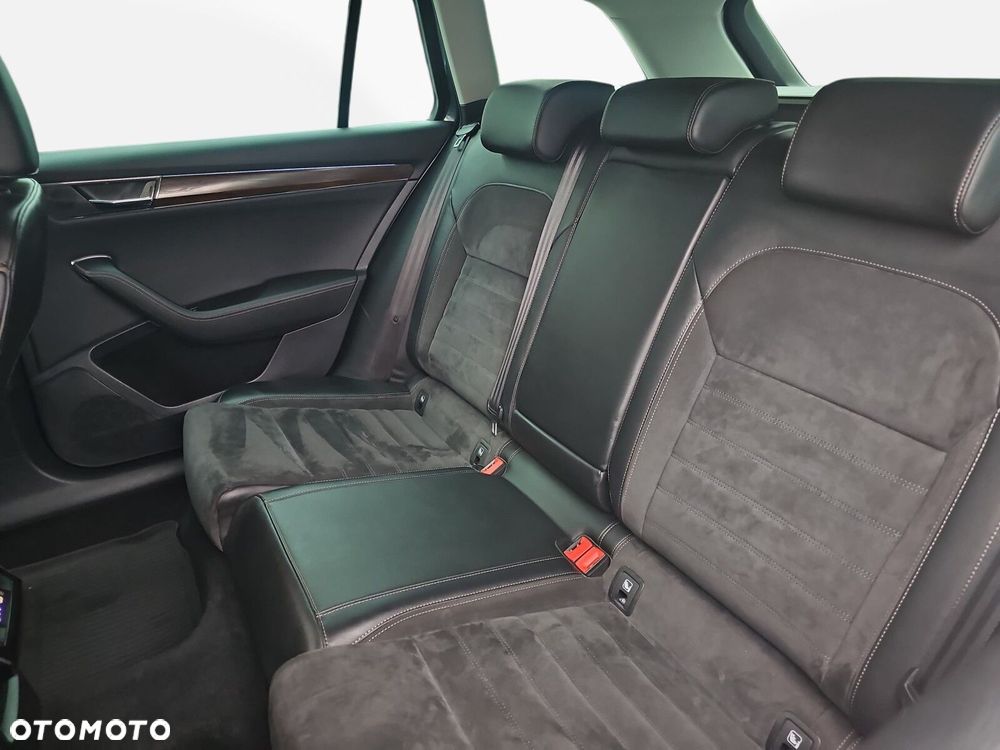 Skoda Superb 2.0 TDI SCR 4x4 Scout DSG - 18